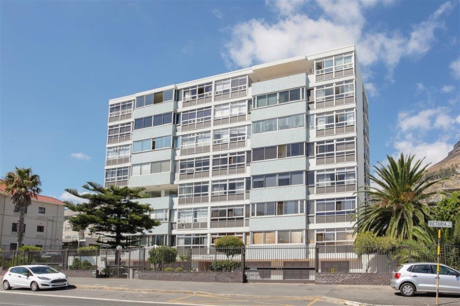 To Let 3 Bedroom Property for Rent in Bantry Bay Western Cape